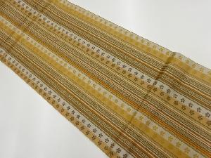 縞に梅模様織出し開き名古屋帯（松葉仕立て）